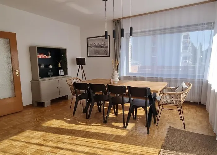 Apartmán 150qm-6 Rooms-free Privat Parking-2 Bathrooms-wifi-yihapartment