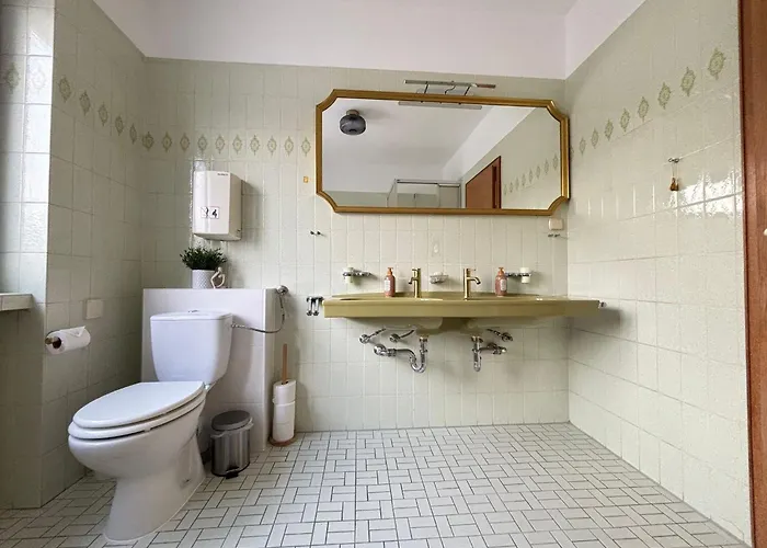 Apartmán 150qm-6 Rooms-free Privat Parking-2 Bathrooms-wifi-yihapartment Hannover