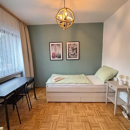 150qm-6 Rooms-free Privat Parking-2 Bathrooms-wifi-yihapartment * Hannover