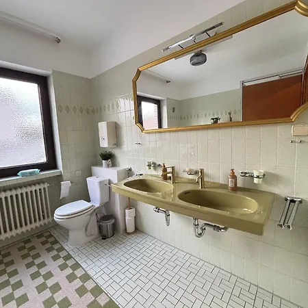 150qm-6 Rooms-free Privat Parking-2 Bathrooms-wifi-yihapartment Hannover