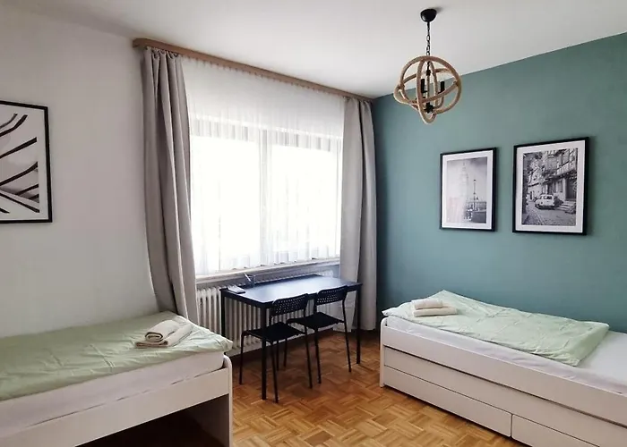 150qm-6 Rooms-free Privat Parking-2 Bathrooms-wifi-yihapartment 汉诺威