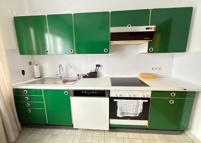 150qm-6 Rooms-free Privat Parking-2 Bathrooms-wifi-yihapartment Apartament Hanower