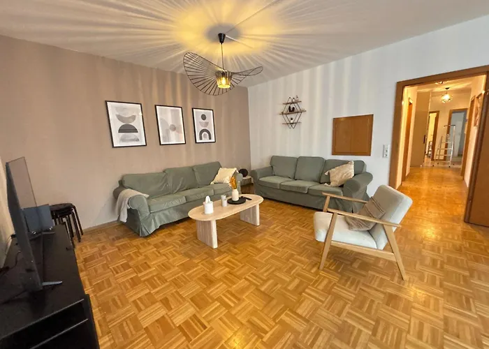 公寓 150qm-6 Rooms-free Privat Parking-2 Bathrooms-wifi-yihapartment 汉诺威